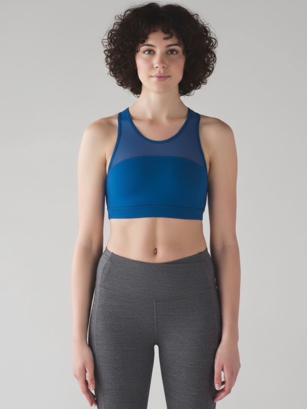 Lululemon Move High-Neck Bra Dark
Royal Blue Size 4